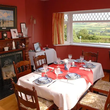 فندق مبيت وإفطار Castle View 3*